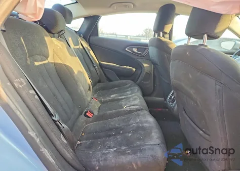 2015 Chrysler 200 Limited z USA, uszkodzony, nr VIN 1C3CCCAB4FN715790